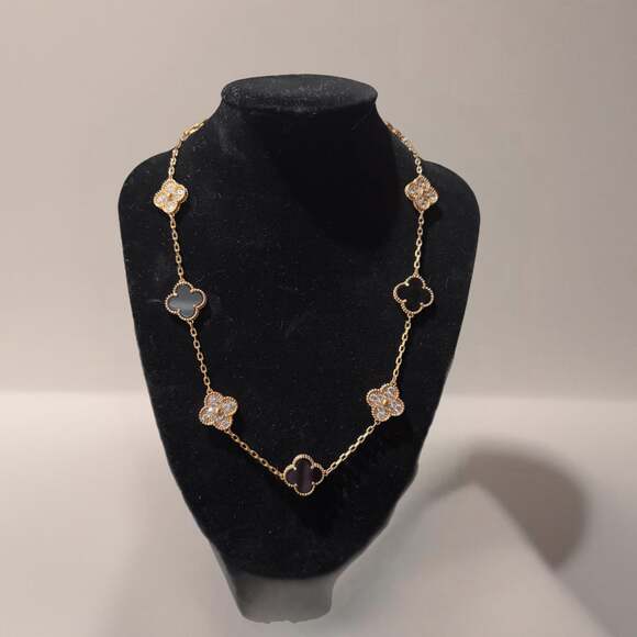 Other Jewelry - Elegant CZ and Onyx Mixed Clover Rose  Gold Necklace